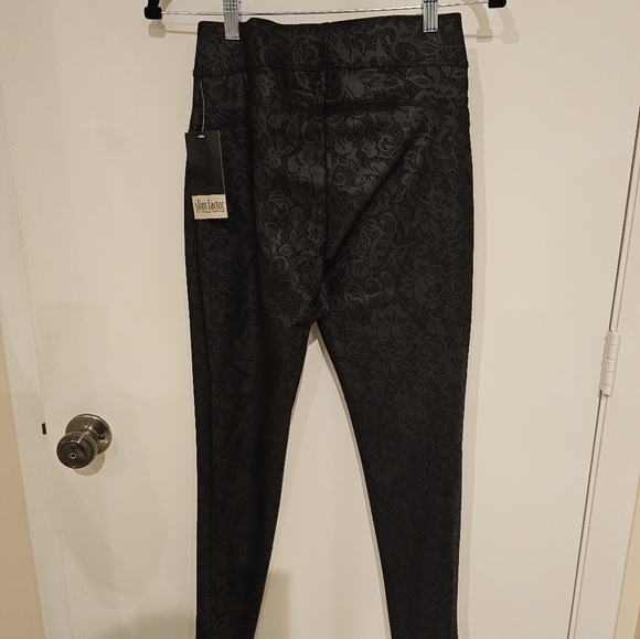 SLIM FACTOR BY INVESTMENTS BLACK LACE FAUX LEATHER BLACK LEGGINGS NEW SIZE S - Picture 6 of 7